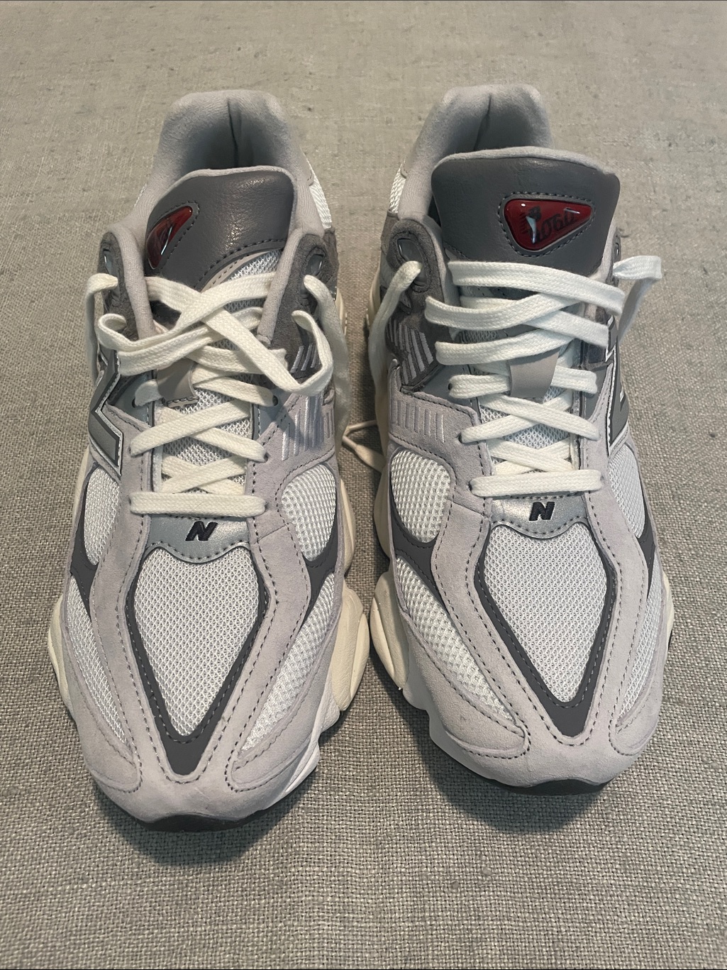 New Balance Mens 9060